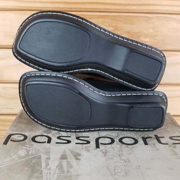 Suede Leather Loafer Black Slip on Comfort Shoes Moc Toe NEW CL Passports 6M NEW - Picture 5 of 10